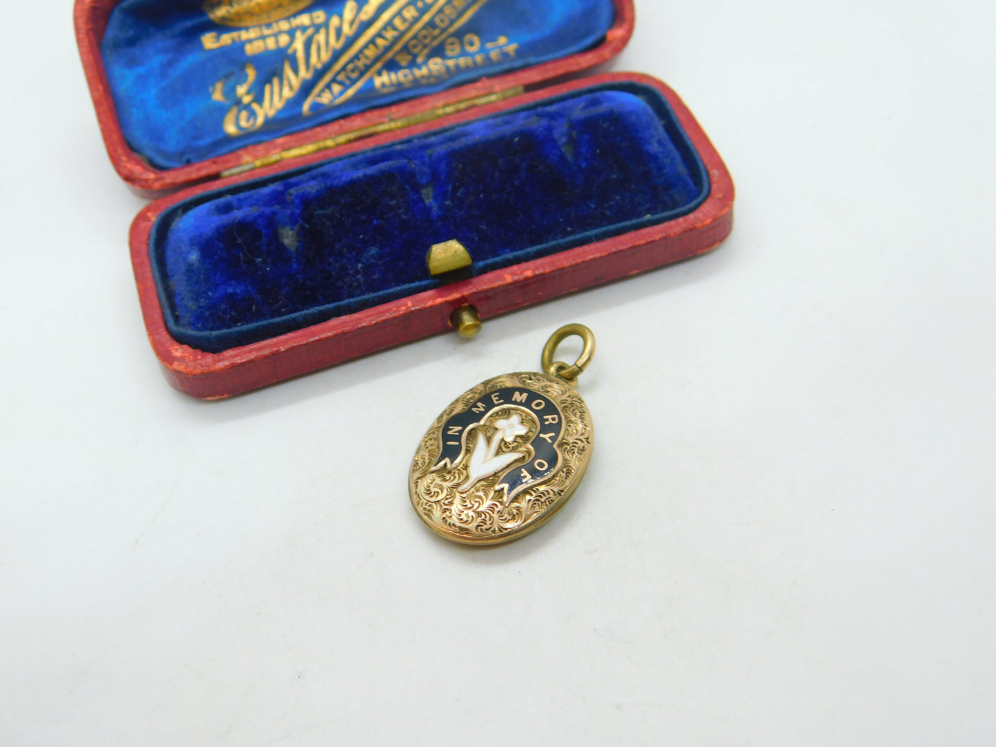 Victorian 9ct Gold & Enamel 'In Memory Of' Watercolour Miniature Locket Antique