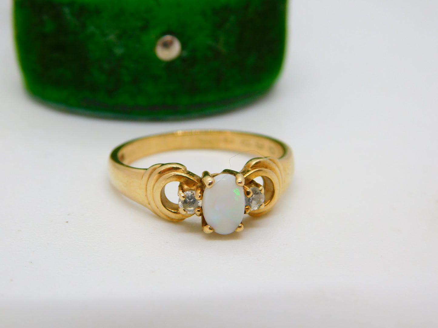 9ct Yellow Gold Cabochon Opal & Spinel Set Dress Ring Vintage 1995 Sheffield