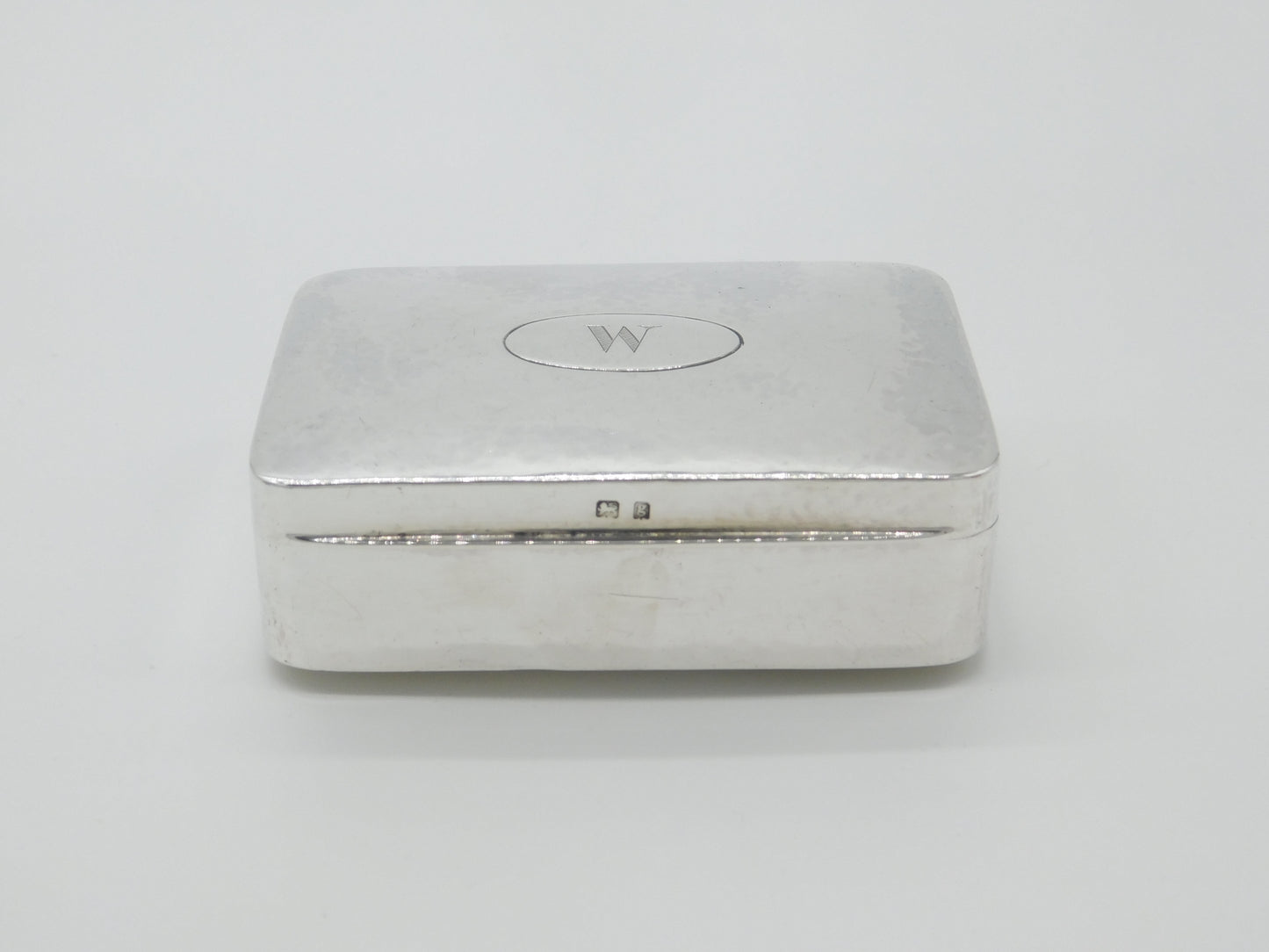 Arts & Crafts Planished Sterling Silver Box 'W' Initial Antique 1906 Edwardian