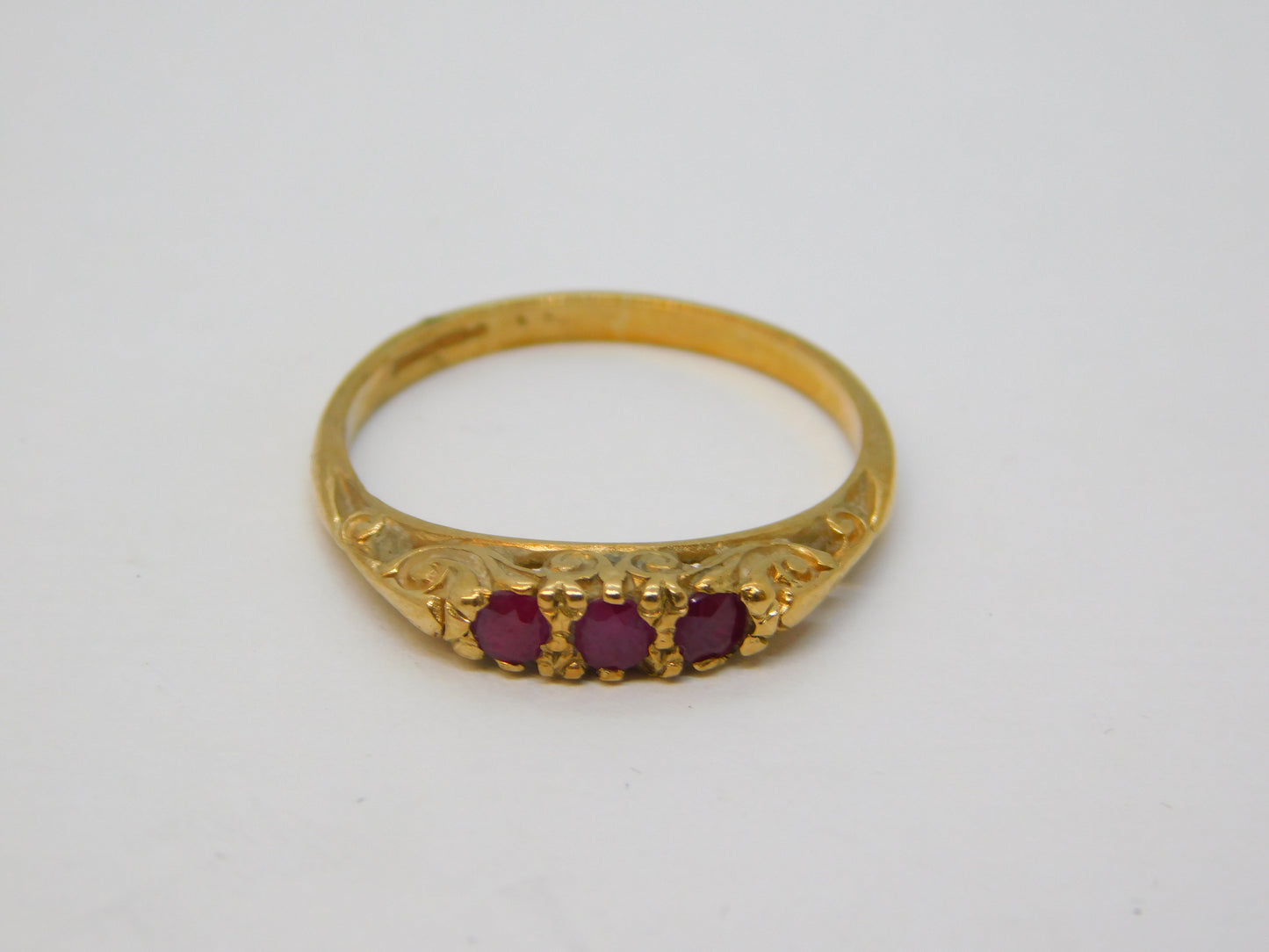 9ct Yellow Gold Three-Stone Ruby Set Dress Ring Vintage c1980 Birmingham