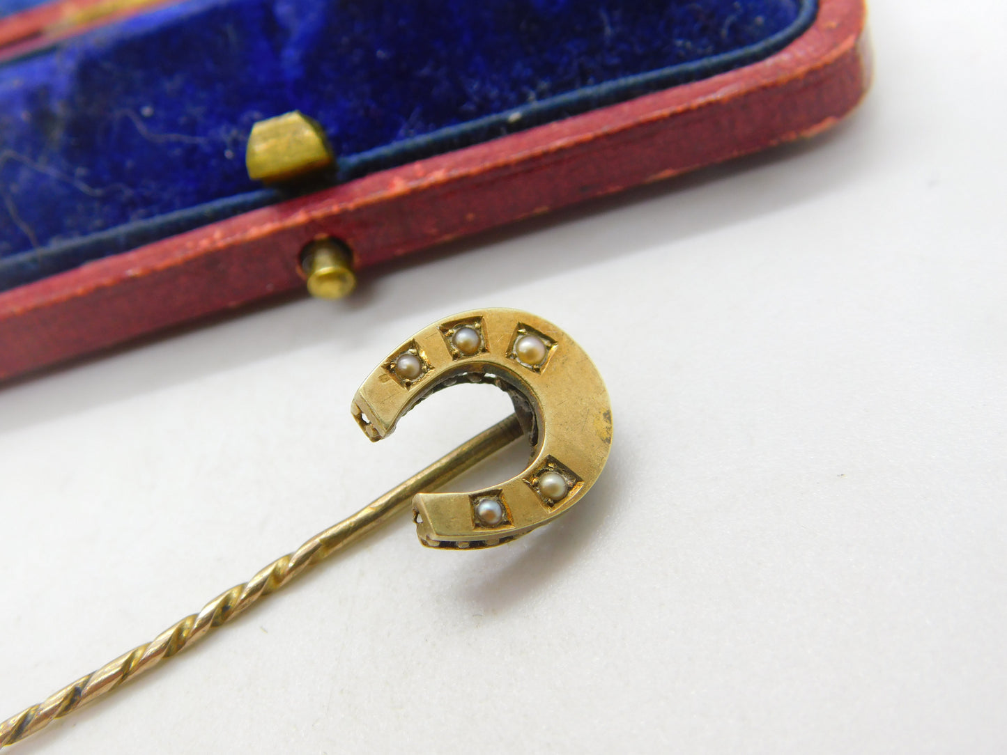 15ct Yellow Gold & Seed Pearl Set Horseshoe Good Luck Stick Pin c1890 Victorian