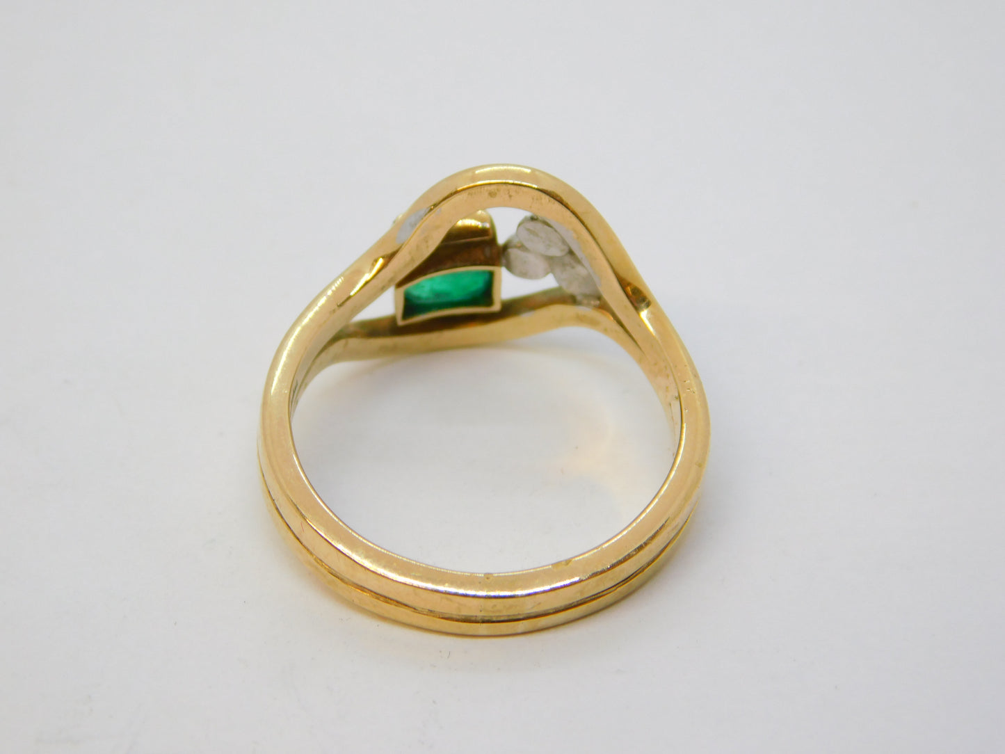 9ct Yellow Gold, 0.5ct Baguette Cut Emerald Modernist Dress Ring Vintage 1979