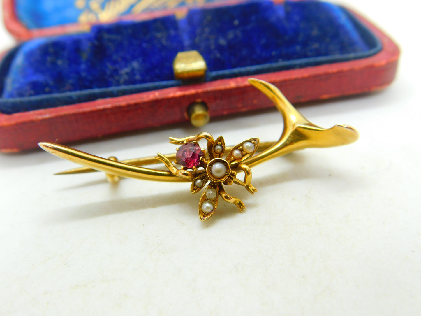 15ct Yellow Gold Wishbone Form Insect Bug Brooch With Pearl & Garnet Edwardian