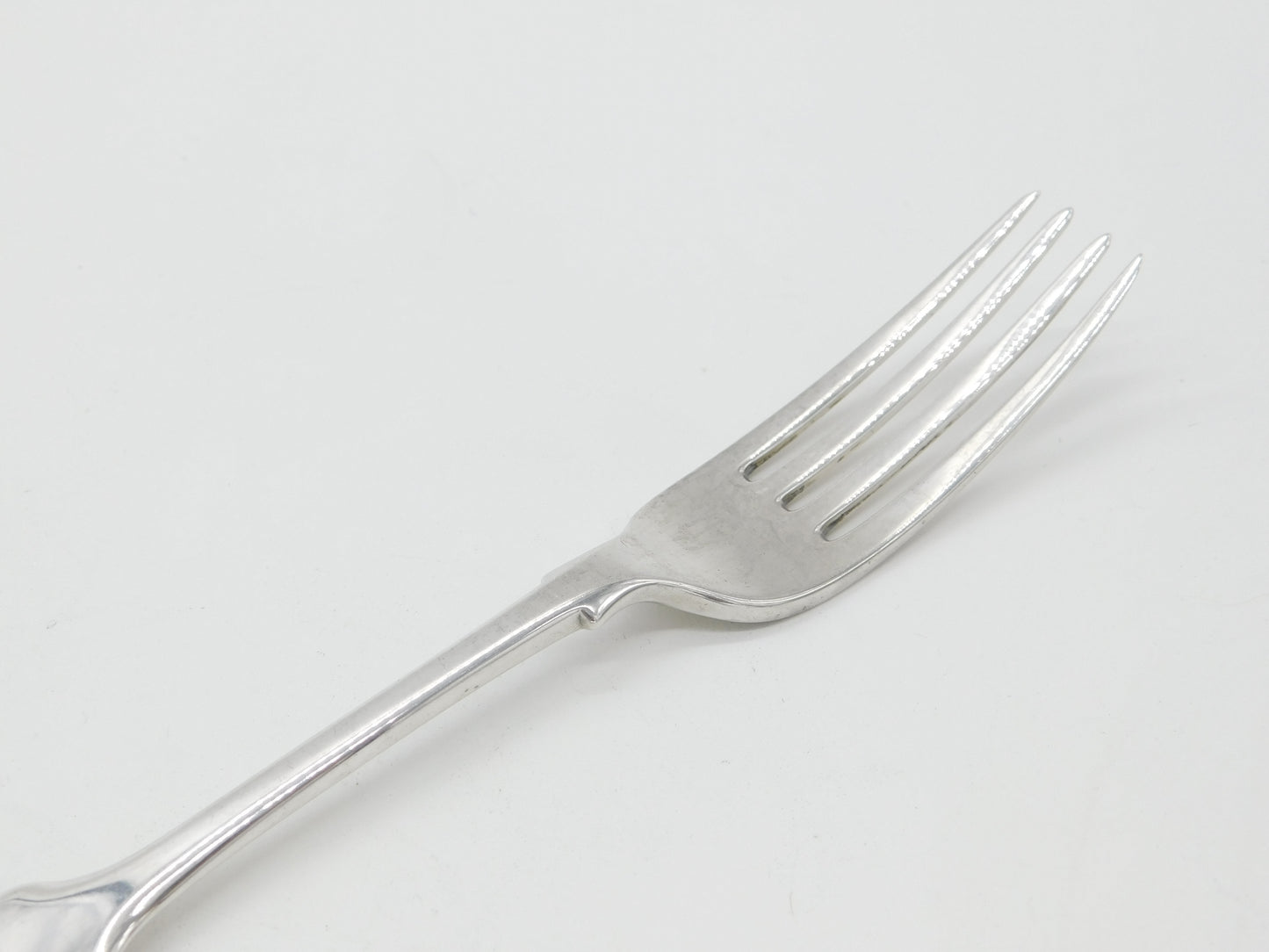 Georgian Sterling Silver Lion Crest Fiddle Pattern Table Fork 1835 Exeter