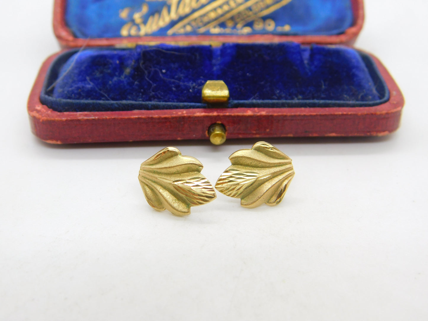 9ct Yellow Gold Leaf Form Stud Earrings Vintage c1970