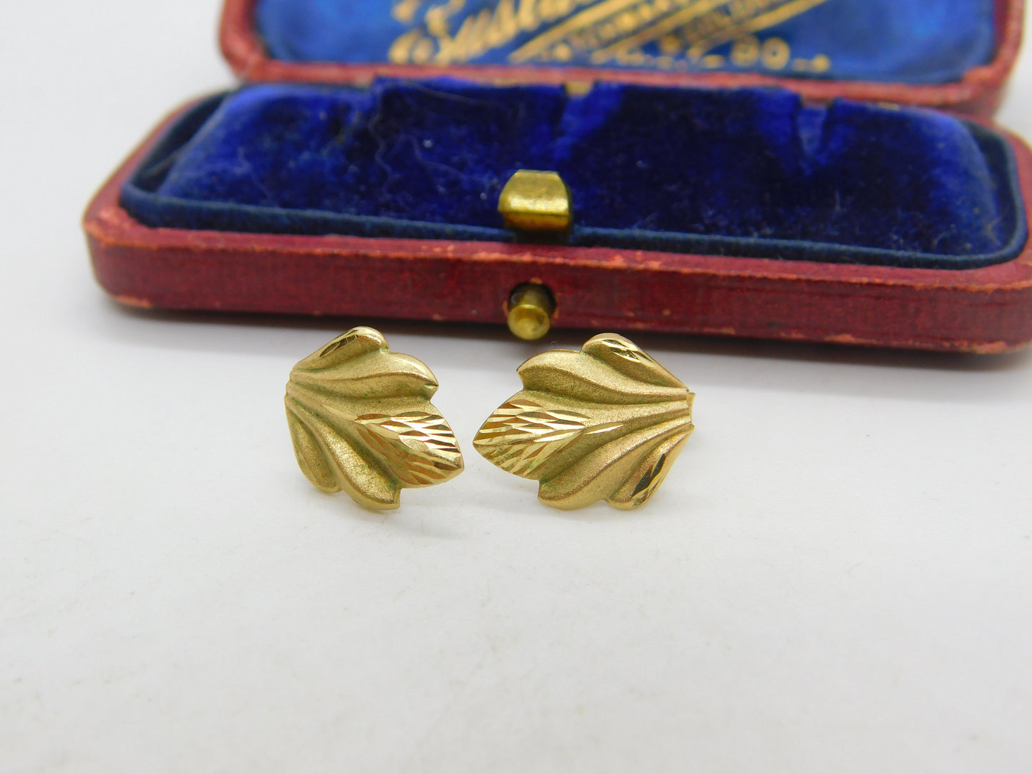 9ct Yellow Gold Leaf Form Stud Earrings Vintage c1970