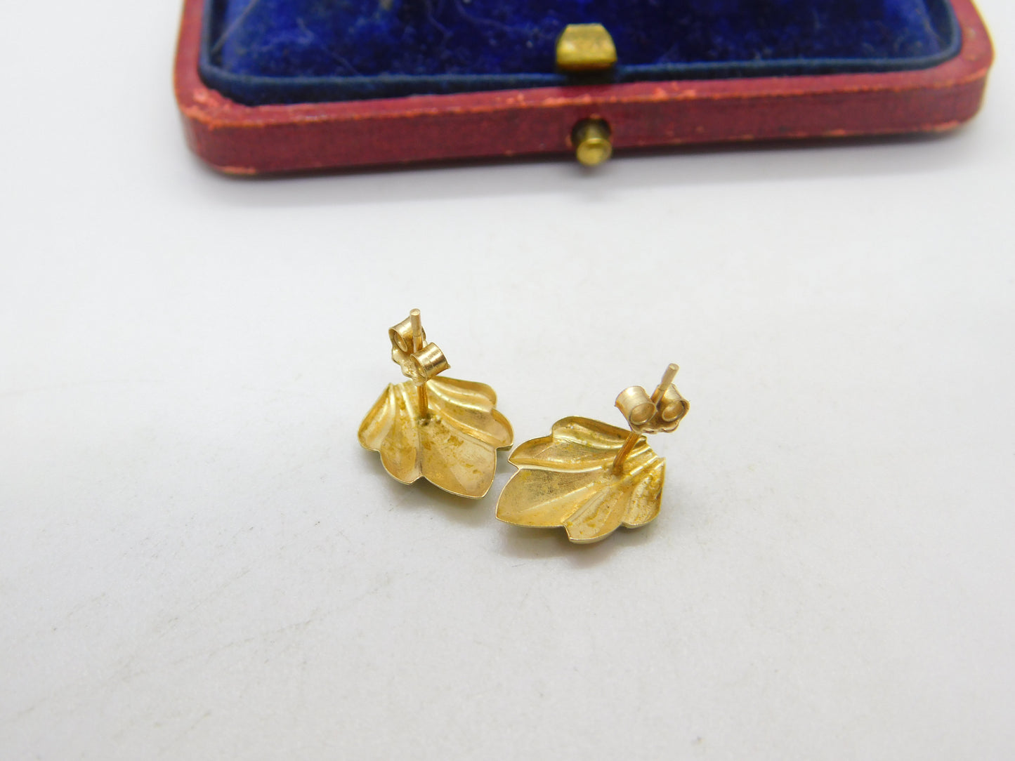 9ct Yellow Gold Leaf Form Stud Earrings Vintage c1970