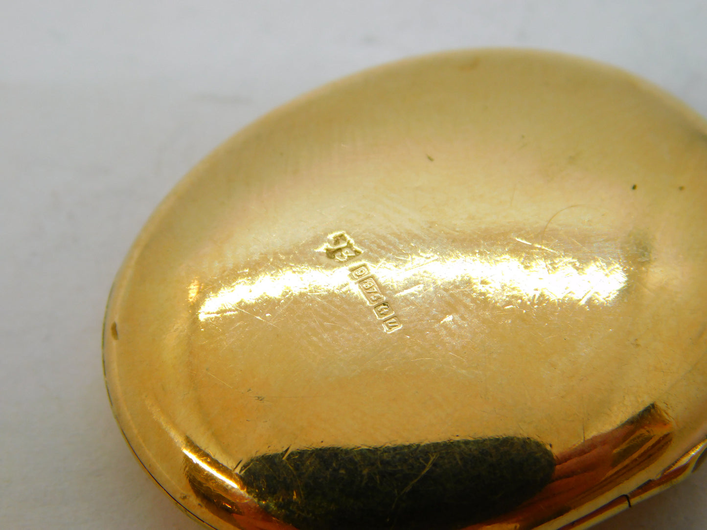 9ct Yellow Gold Floral Pattern Sweetheart Locket Pendant Vintage 1994 Birmingham