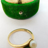 10ct Yellow Gold, Jade & Pearl Toi et Moi Crossover Ring Vintage c1970