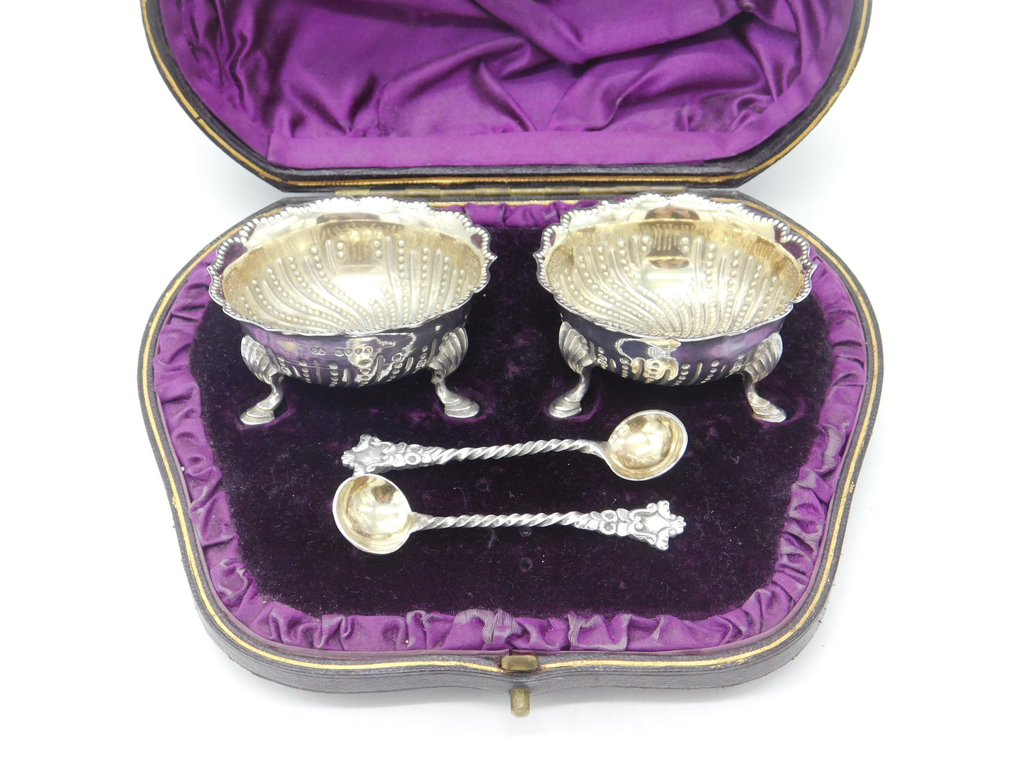 Boxed Set of Victorian Sterling Silver Salt Cellars & Spoons Antique 1881 London