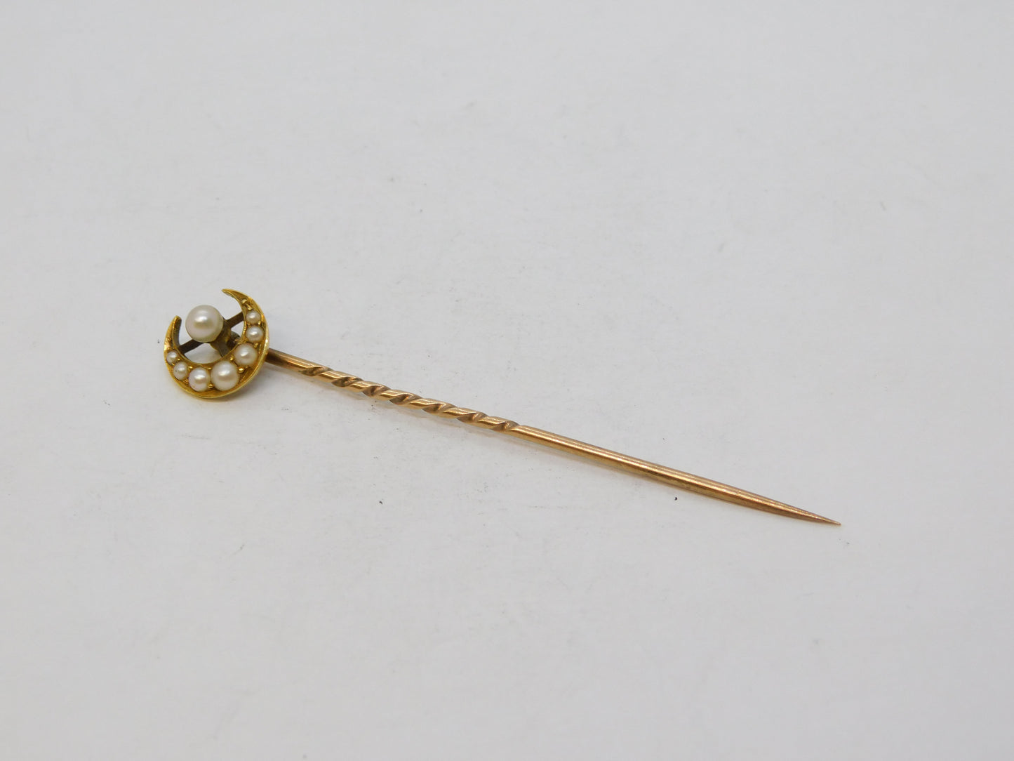 Victorian 15ct Yellow Gold Seed Pearl Crescent Moon Stick Pin Antique c1880