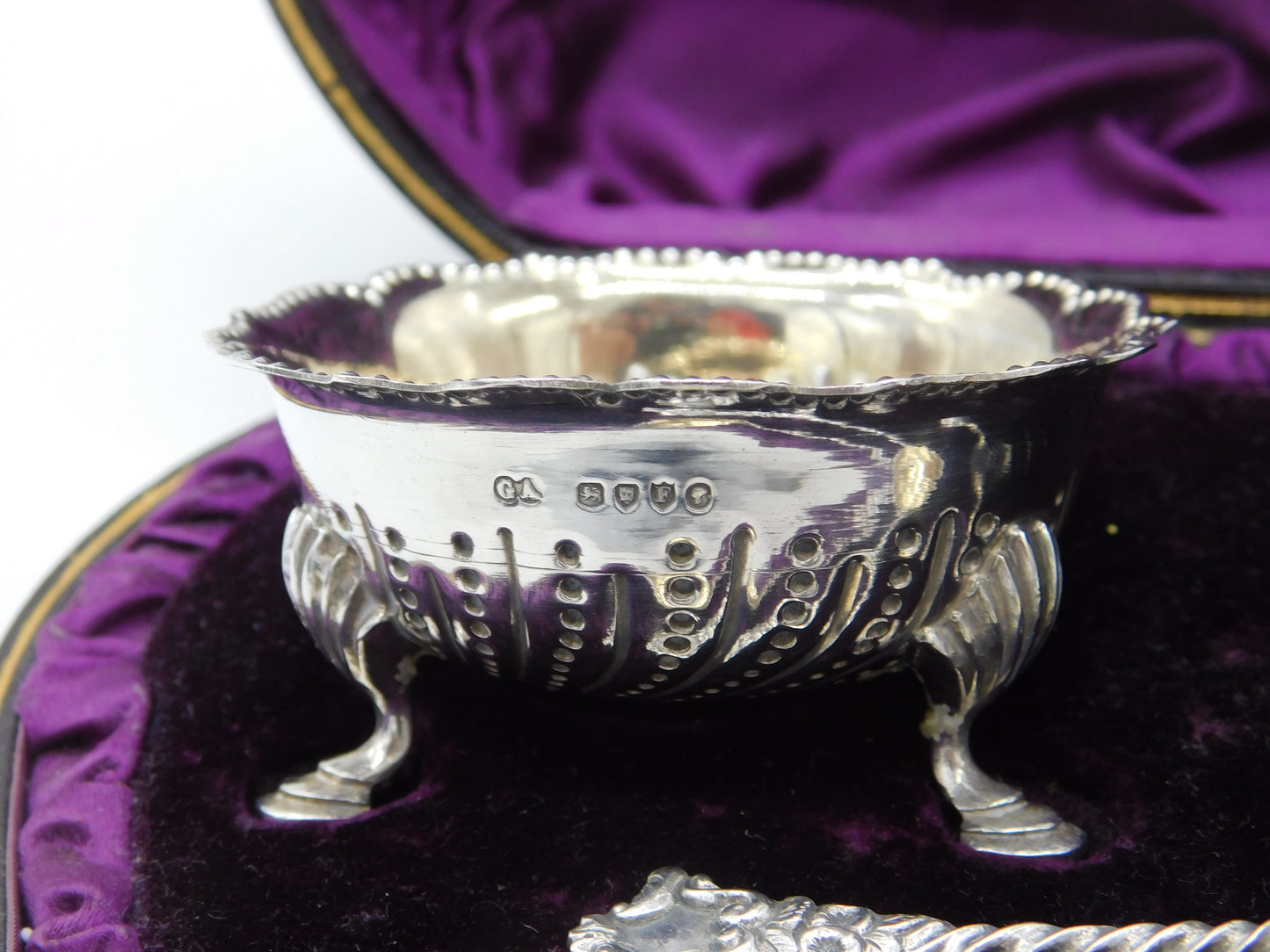 Boxed Set of Victorian Sterling Silver Salt Cellars & Spoons Antique 1881 London