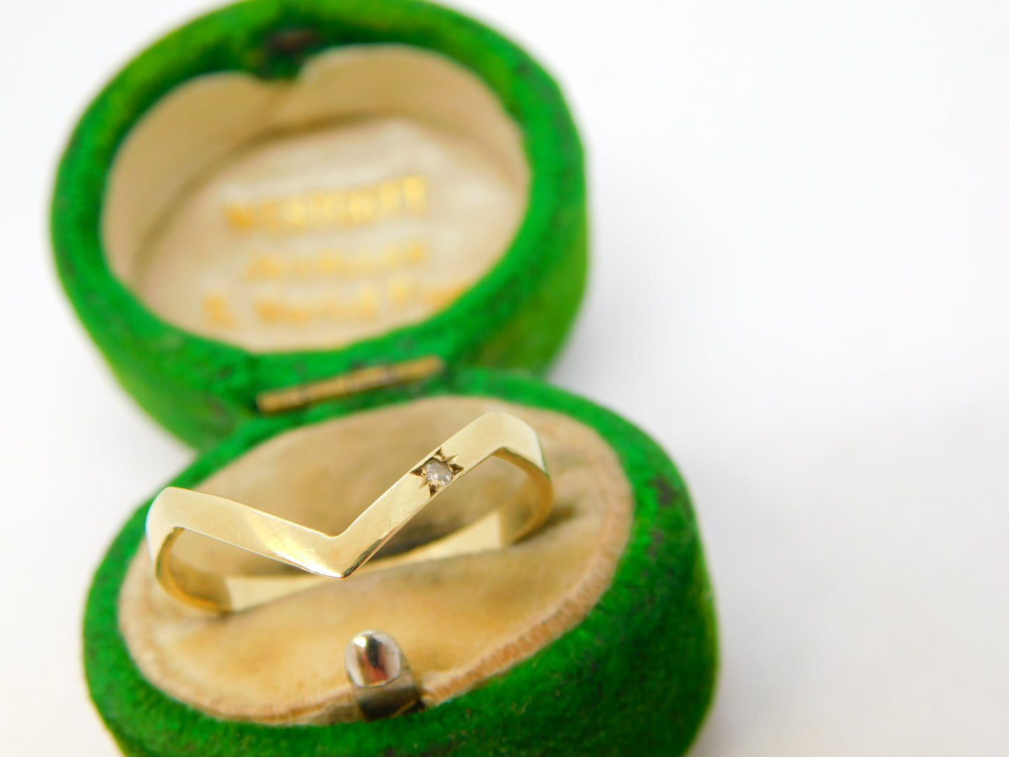 9ct Yellow Gold & Diamond Set Wishbone Dress Ring Vintage c1970
