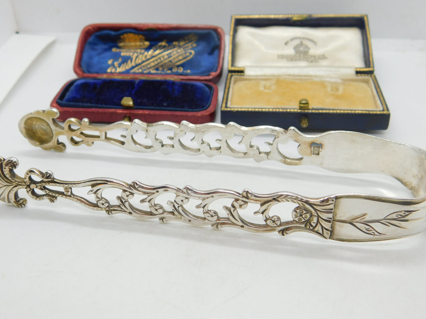 York Assay Georgian Sterling Silver Floral Sugar Tongs Robert Jones c1790