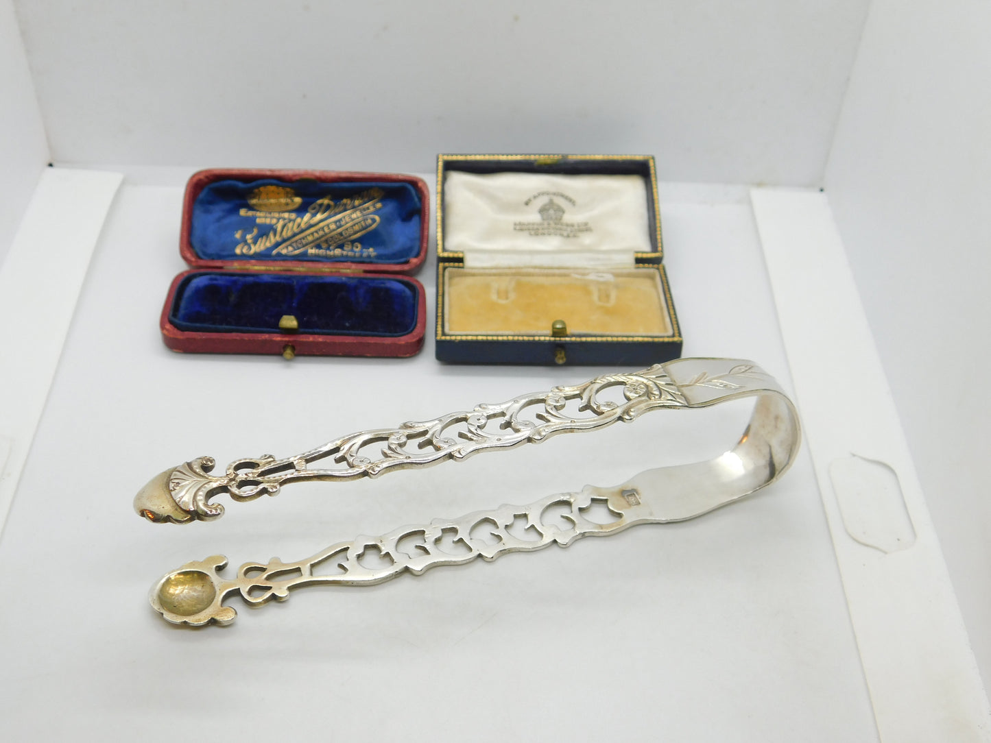 York Assay Georgian Sterling Silver Floral Sugar Tongs Robert Jones c1790