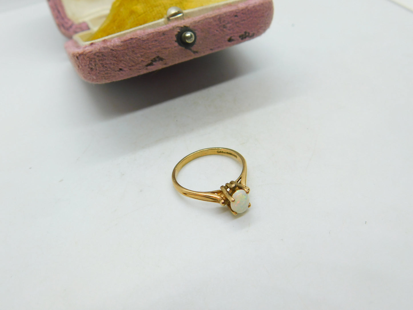 9ct Yellow Gold & Cabochon Fire Opal Solitaire Ring Vintage 1986 Birmingham