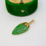 14ct Yellow Gold & Green Jade Fruit Form Drop Pendant Vintage c1970