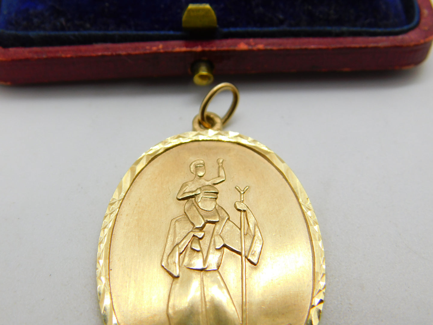 Large 9ct Yellow Gold St. Christopher Travel Saint Pendant 1977 Birmingham