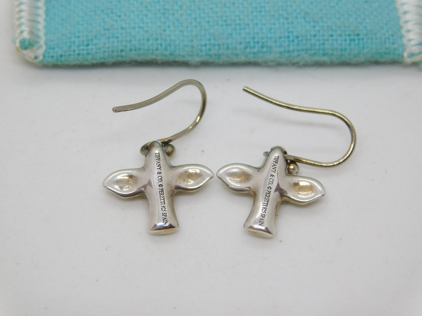 Tiffany & Co. Sterling Silver Elsa Peretti Dove Bird Hook Earrings Vintage