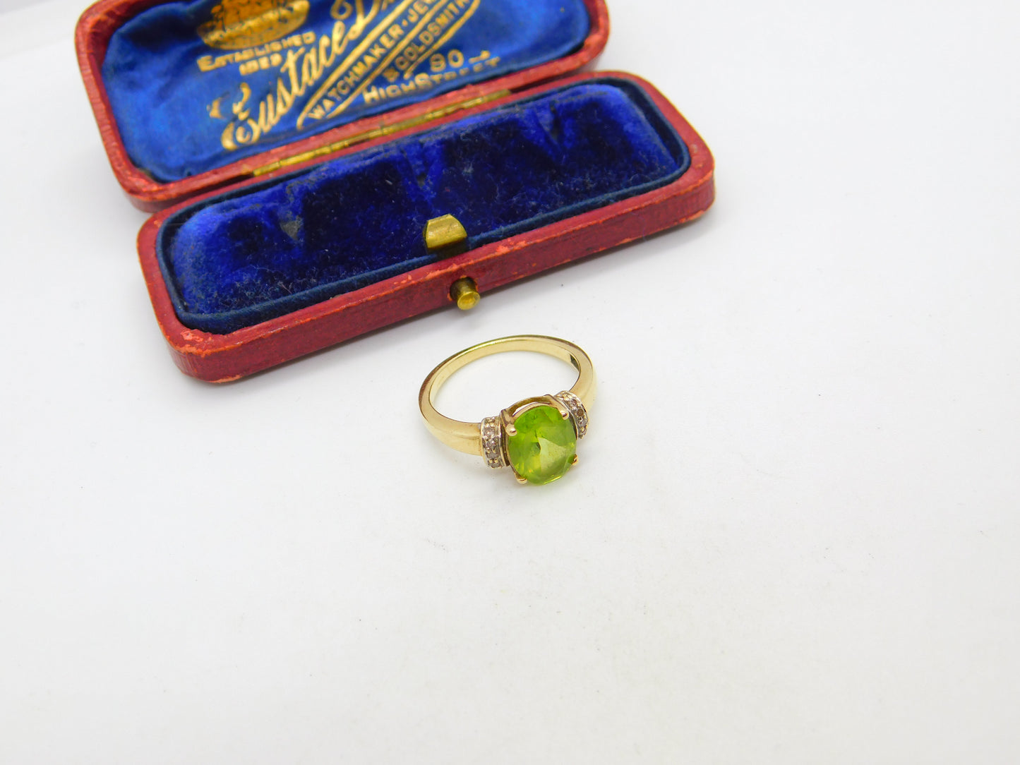 9ct Yellow Gold, Peridot & Diamond Band Ring Vintage c1970 Size J 1/2 UK