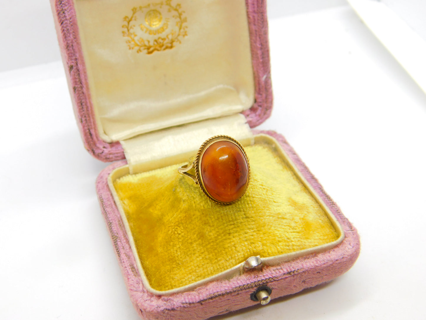 9ct Yellow Gold Cabochon Baltic Amber Signet Ring 1978 Birmingham Vintage