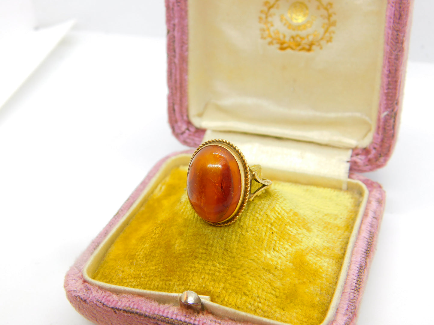 9ct Yellow Gold Cabochon Baltic Amber Signet Ring 1978 Birmingham Vintage