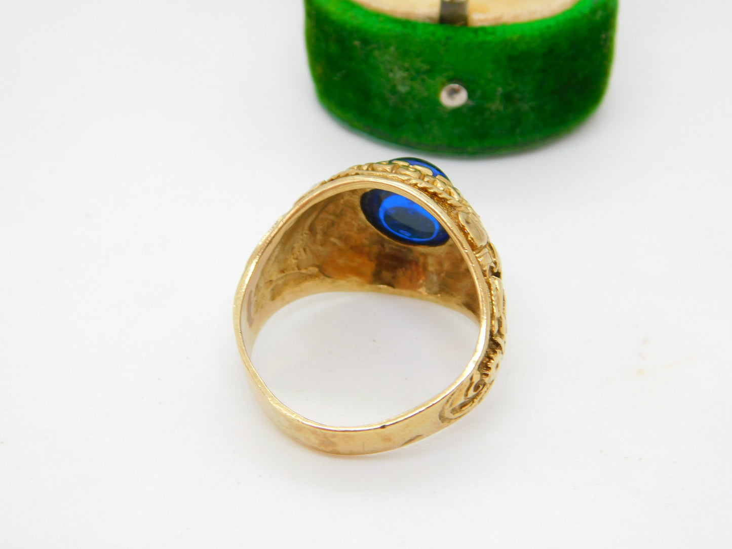 9ct Yellow Gold Blue Cabochon Cambridge University Graduation Ring Vintage 2002