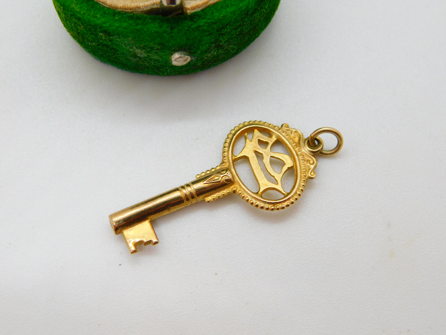 9ct Yellow Gold 18th Birthday Key Charm or Pendant Vintage 1971 London