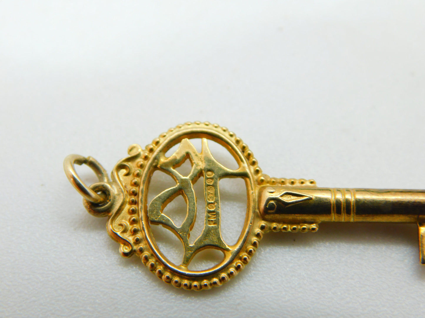 9ct Yellow Gold 18th Birthday Key Charm or Pendant Vintage 1971 London