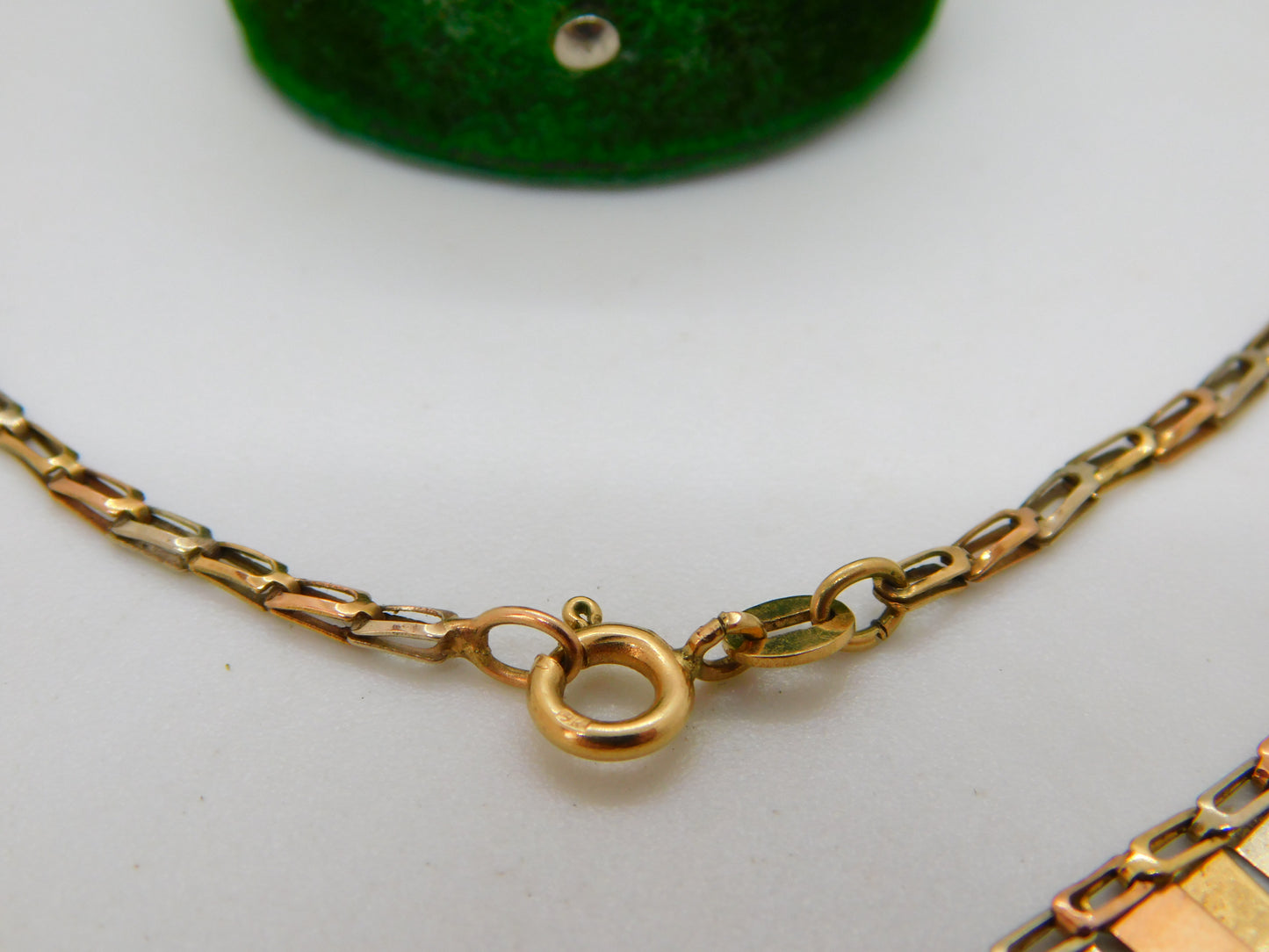 9ct Tri-Colour Gold Shimmering Chain Necklace Vintage 1994 London 40cm Length