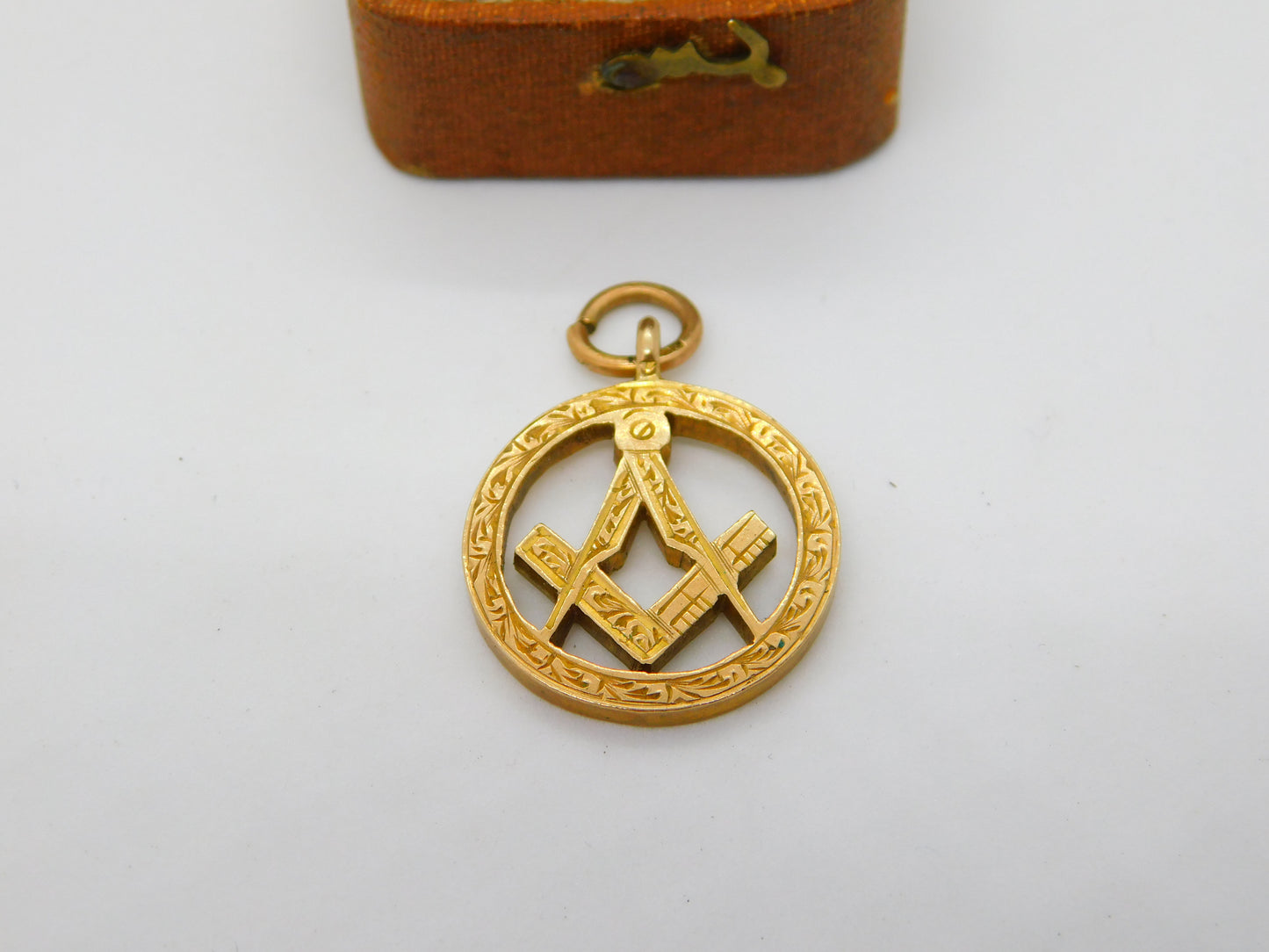 9ct Yellow Gold Masonic Fob Pendant Antique 1913 Birmingham Art Deco