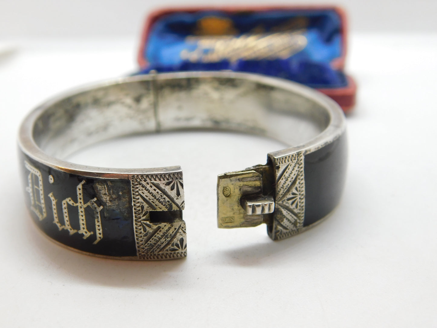 Austrian .800 Silver & Black Enamel 'Gott Schutze Dich' May God Bless You Mourning Bangle Antique c1925