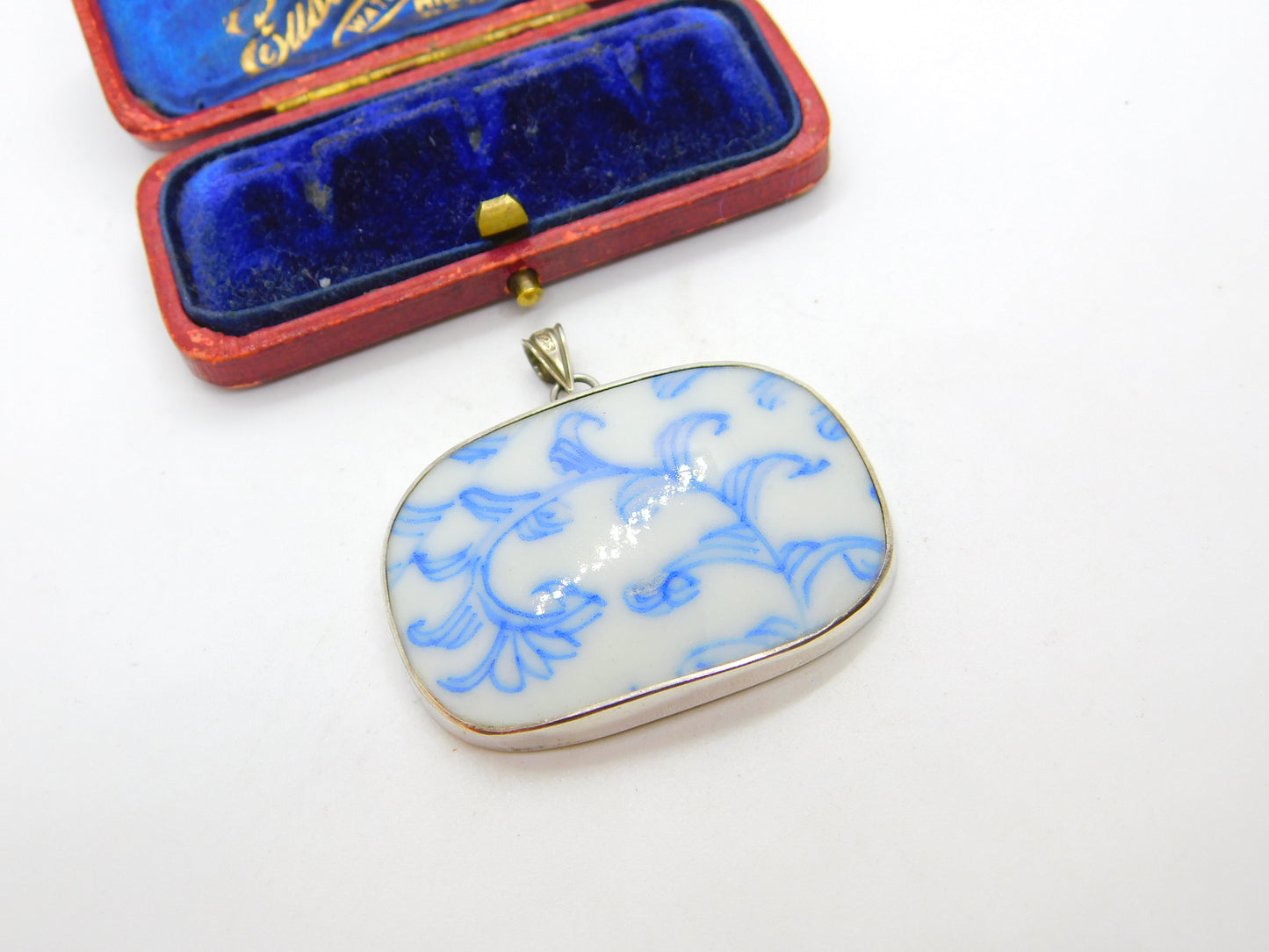 Sterling Silver Mounted Chinese Qing Dynasty Ceramic Pendant Antique