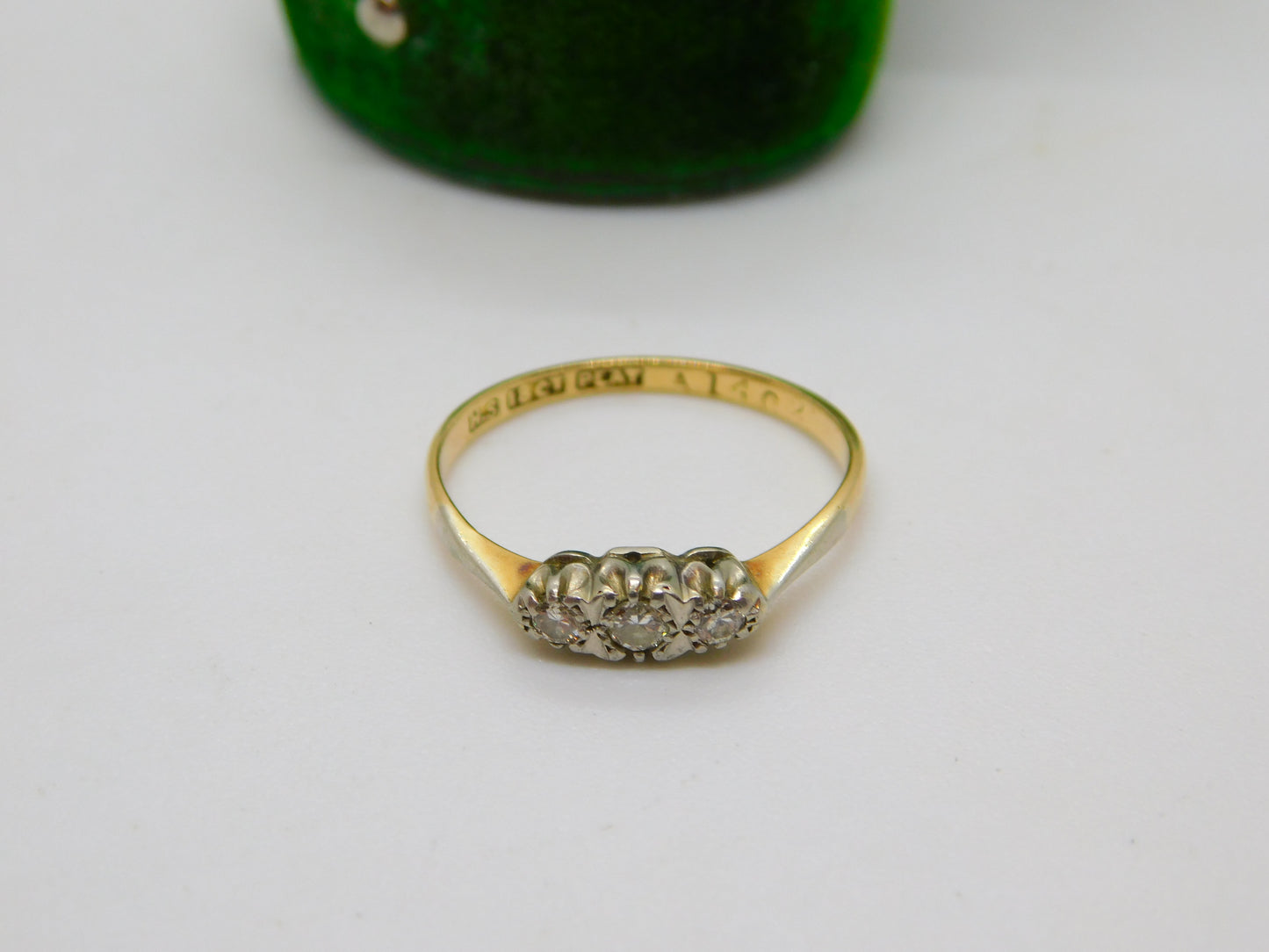 Victorian 18ct Yellow Gold 0.2ct Diamond Three Stone Band Ring Antique c1900