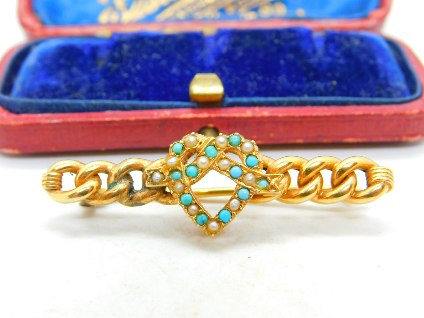 15ct Yellow Gold, Turquoise & Seed Pearl Heart Knot Sweetheart Brooch Antique