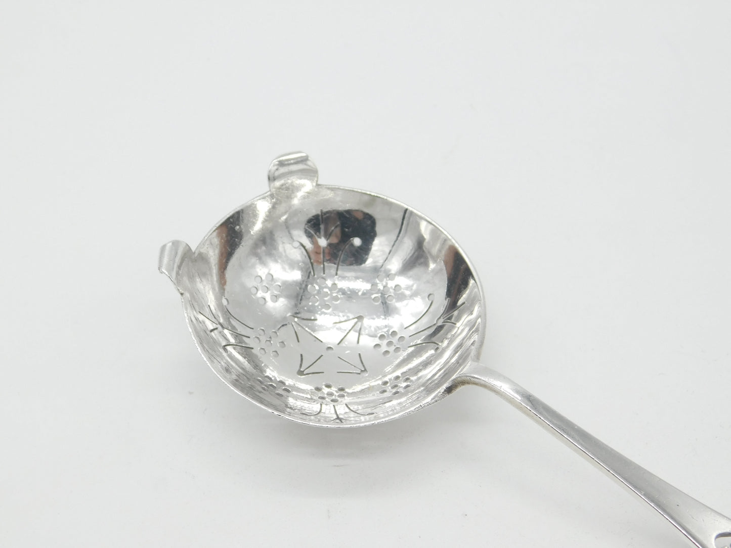 Sterling Silver Floral Pattern Handle Tea Strainer 1943 Antique Art Deco