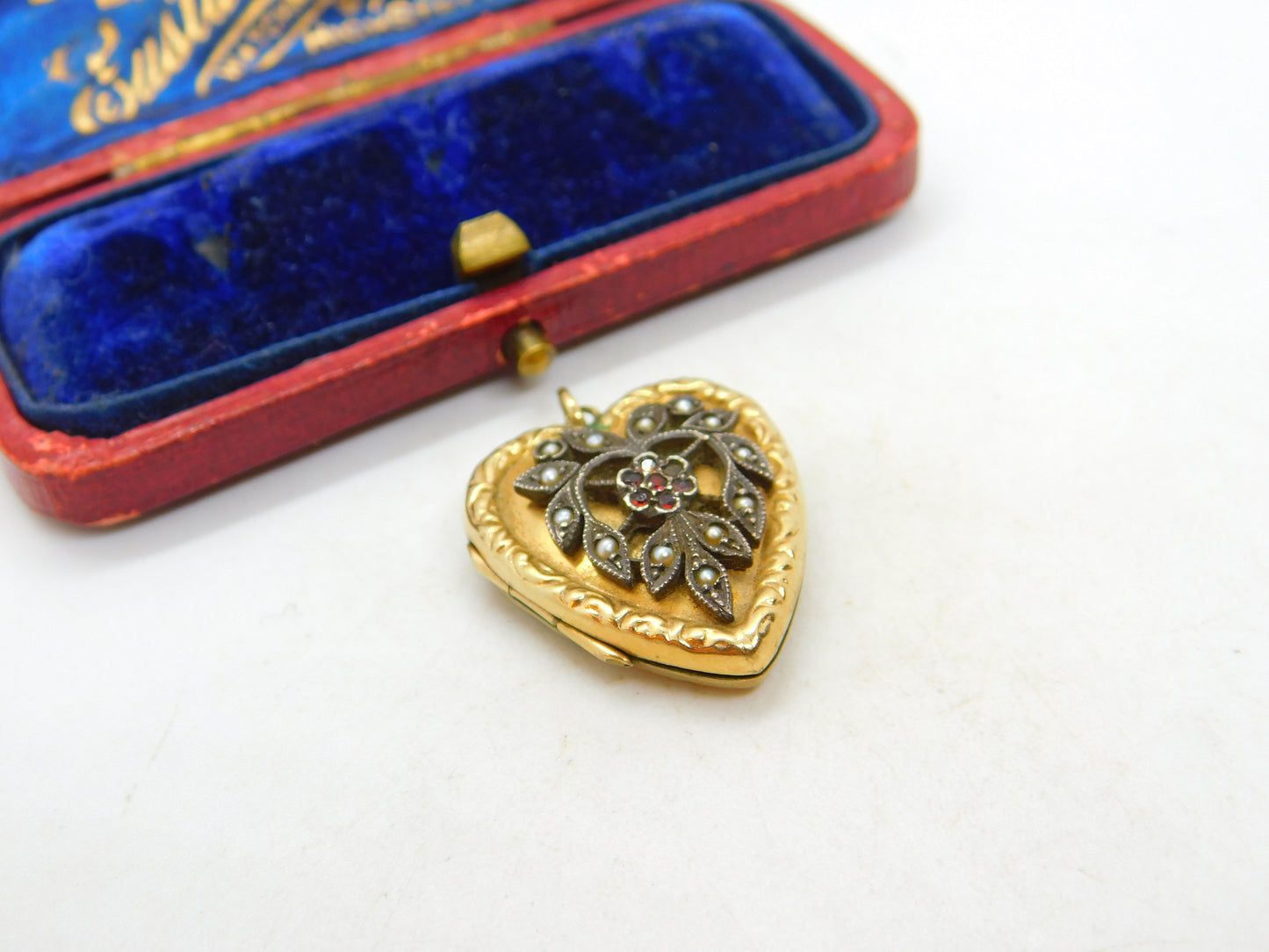 9ct Gold Back & Front, Seed Pearl & Garnet Heart Shaped Locket Antique c1920