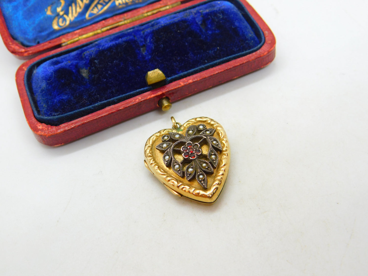 9ct Gold Back & Front, Seed Pearl & Garnet Heart Shaped Locket Antique c1920