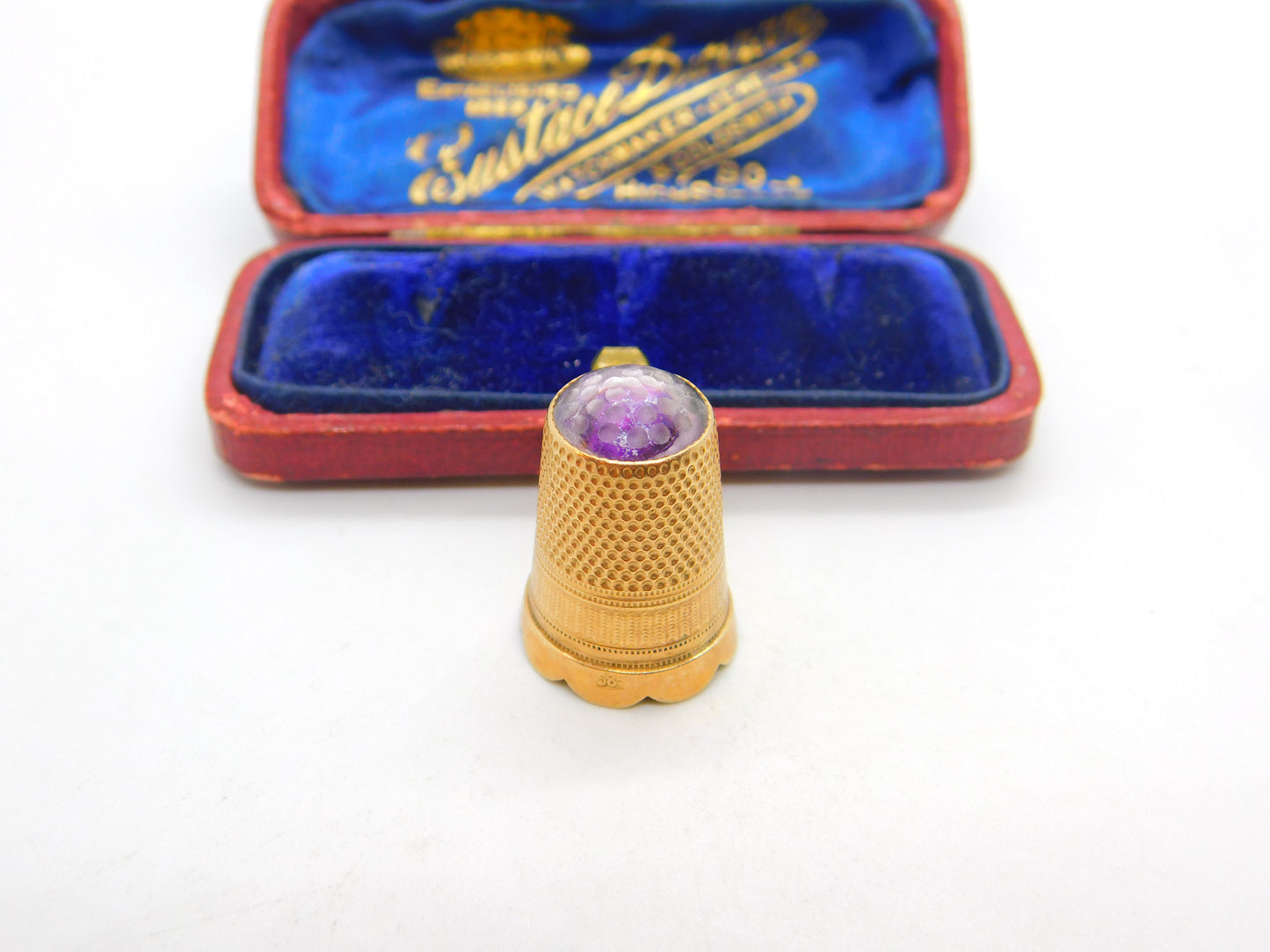 Victorian 14ct Yellow Gold & Carved Amethyst Sewing Thimble Antique c1890