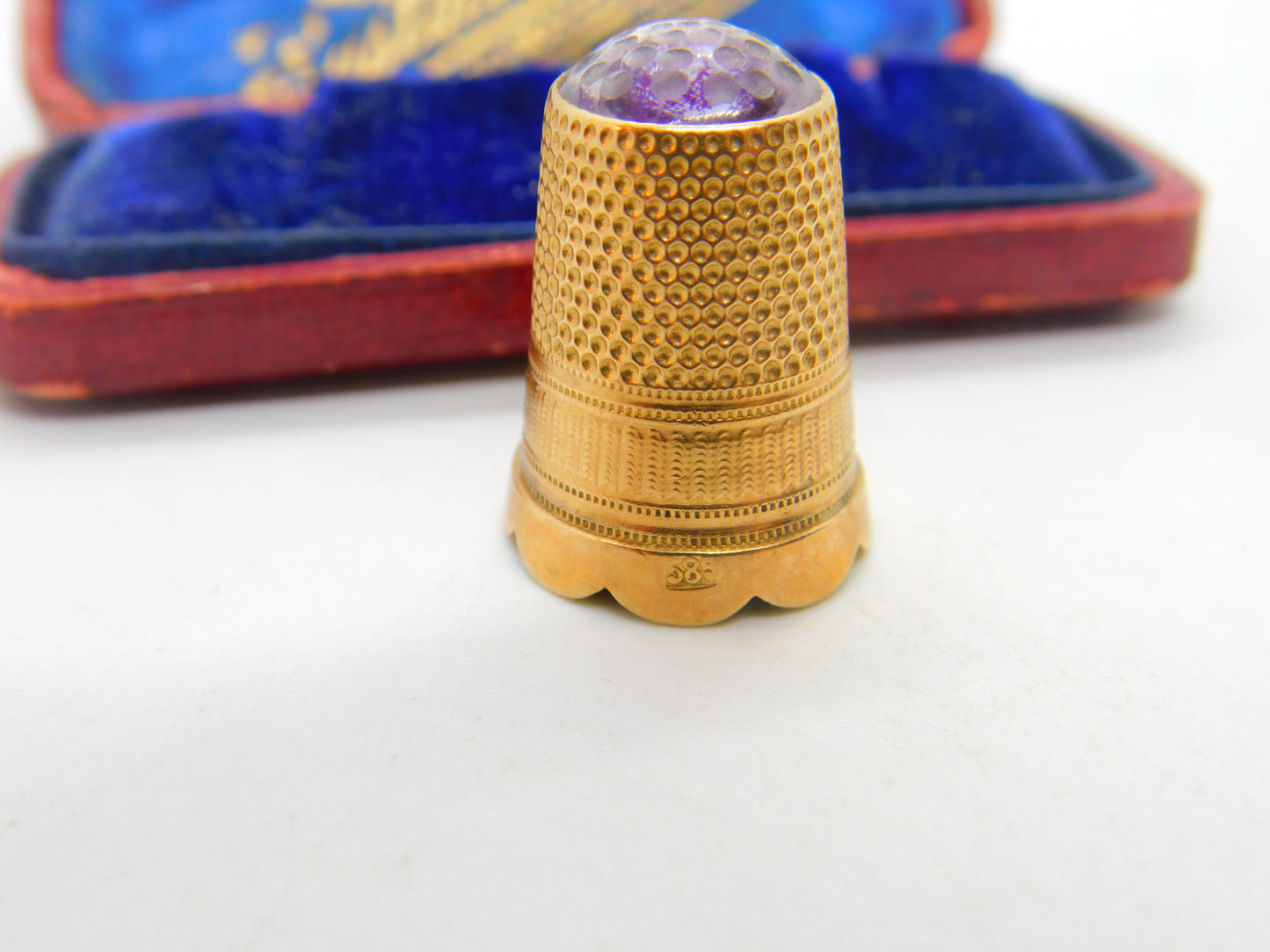 Victorian 14ct Yellow Gold & Carved Amethyst Sewing Thimble Antique c1890