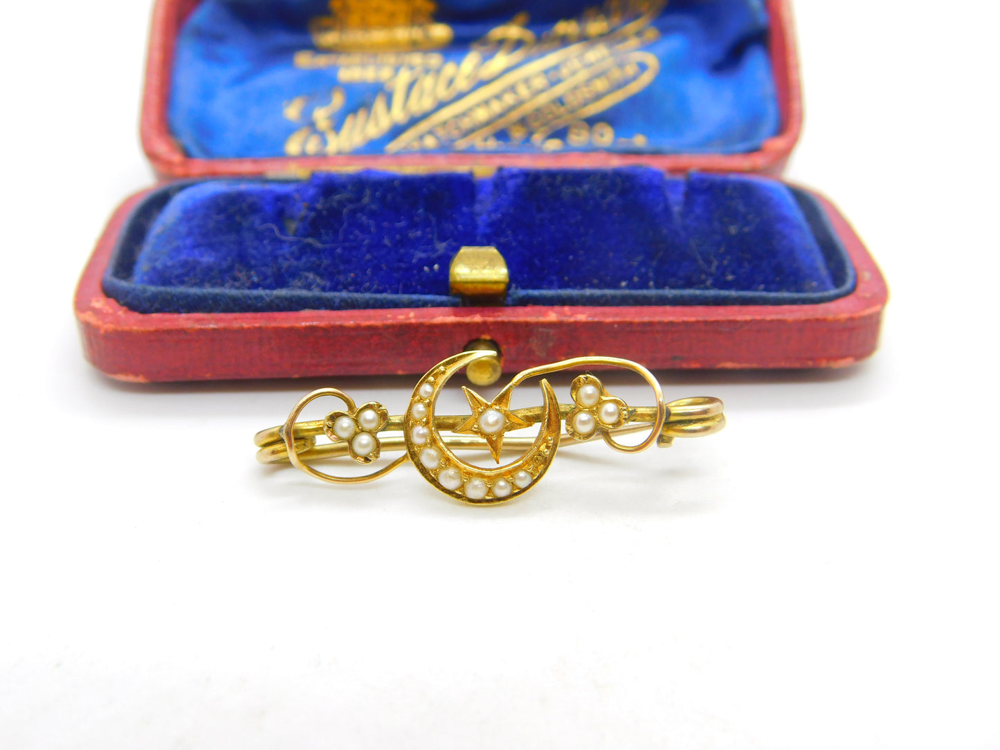 15ct Yellow Gold & Seed Pearl Shamrock & Crescent Brooch Antique c1890