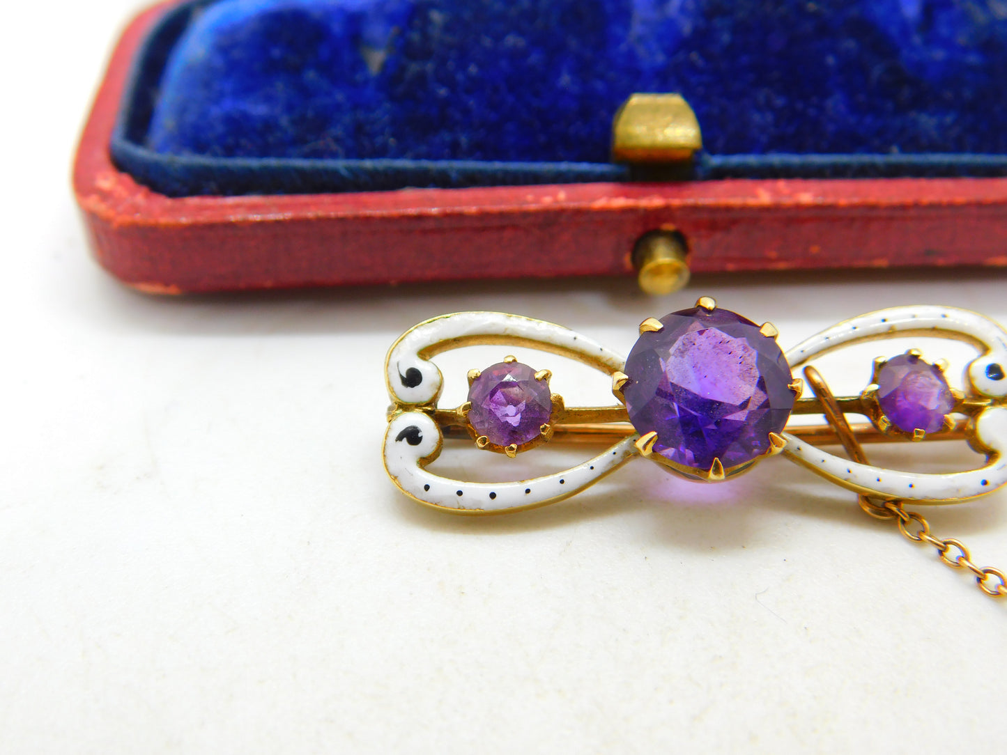 Victorian Art Nouveau 18ct Gold, White Enamel & Amethyst Brooch Antique c1890