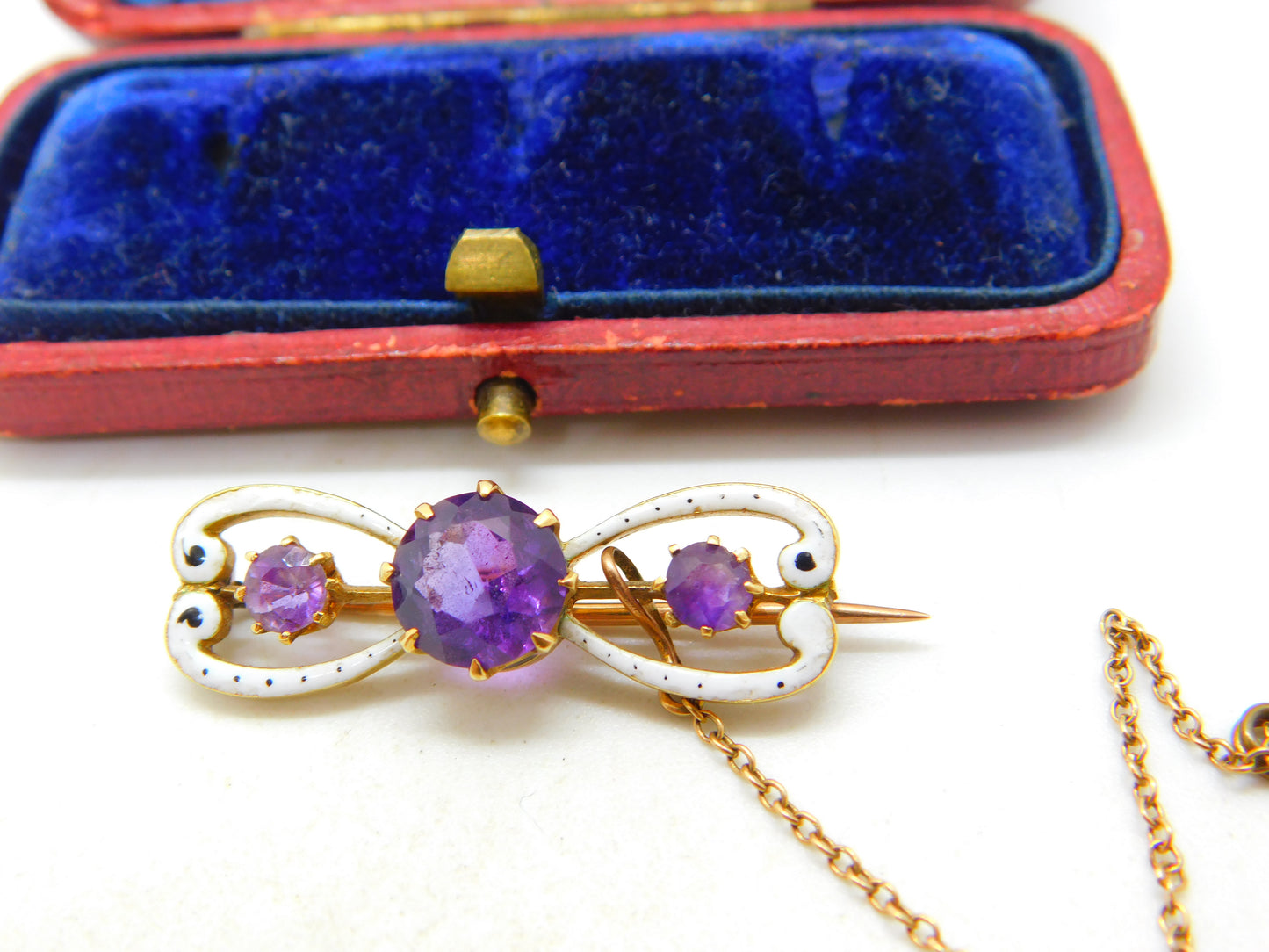 Victorian Art Nouveau 18ct Gold, White Enamel & Amethyst Brooch Antique c1890