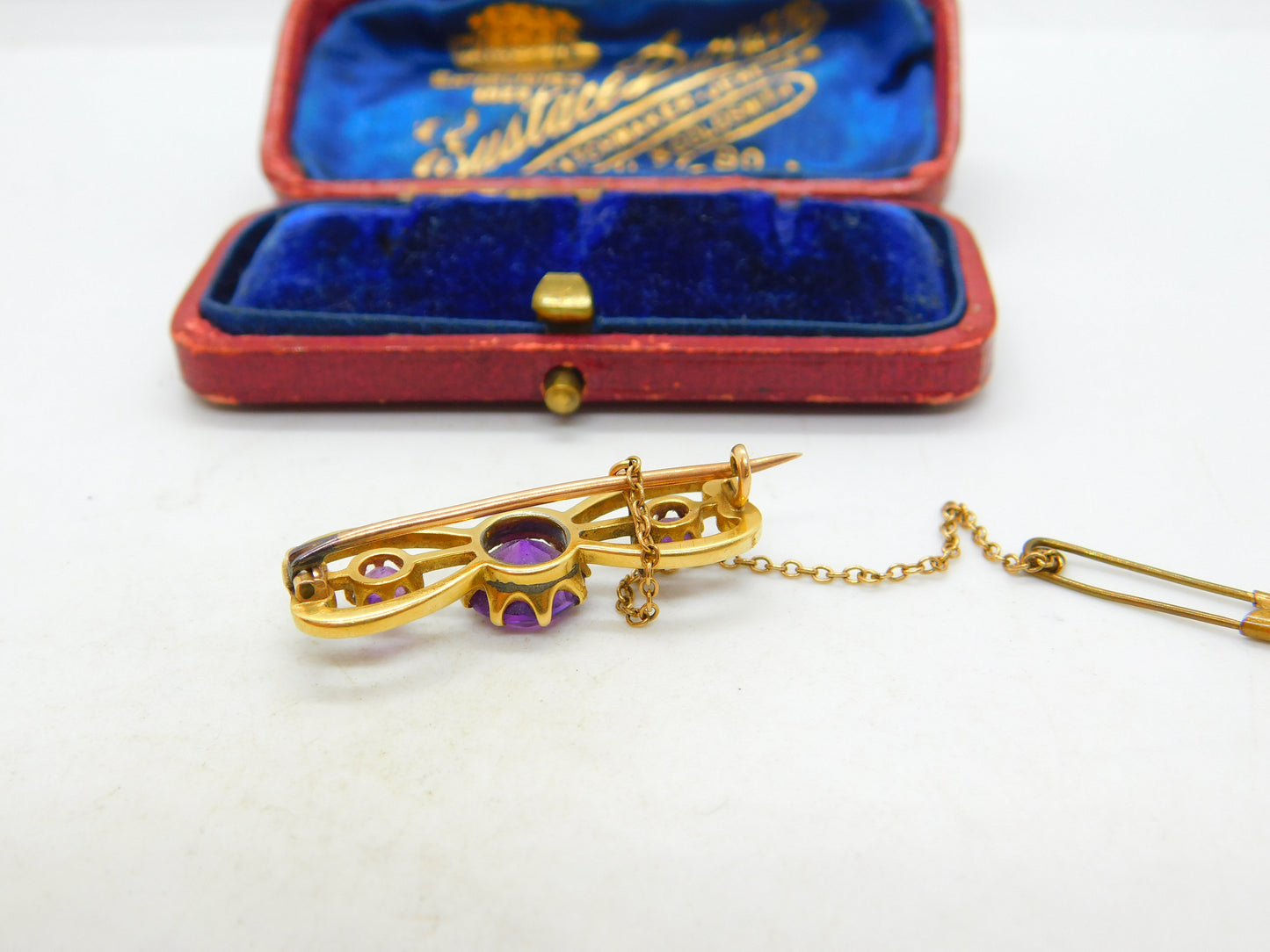 Victorian Art Nouveau 18ct Gold, White Enamel & Amethyst Brooch Antique c1890