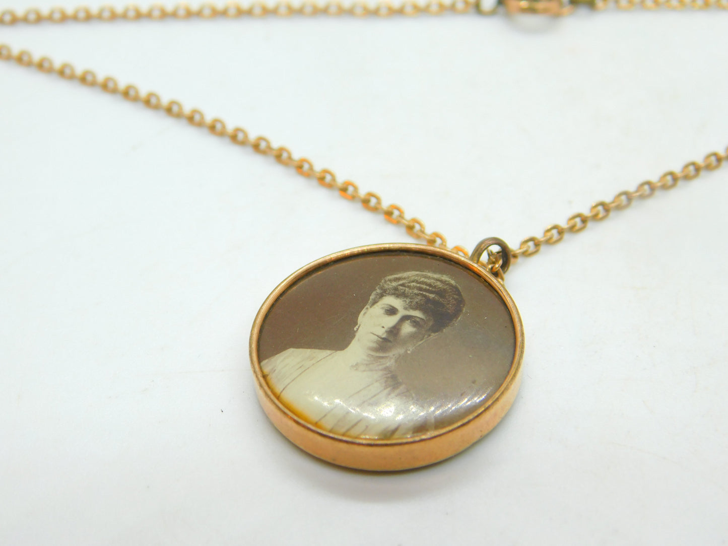 9ct Rose Gold King George V & Queen Mary Pendant On Rolled Gold Chain c1911