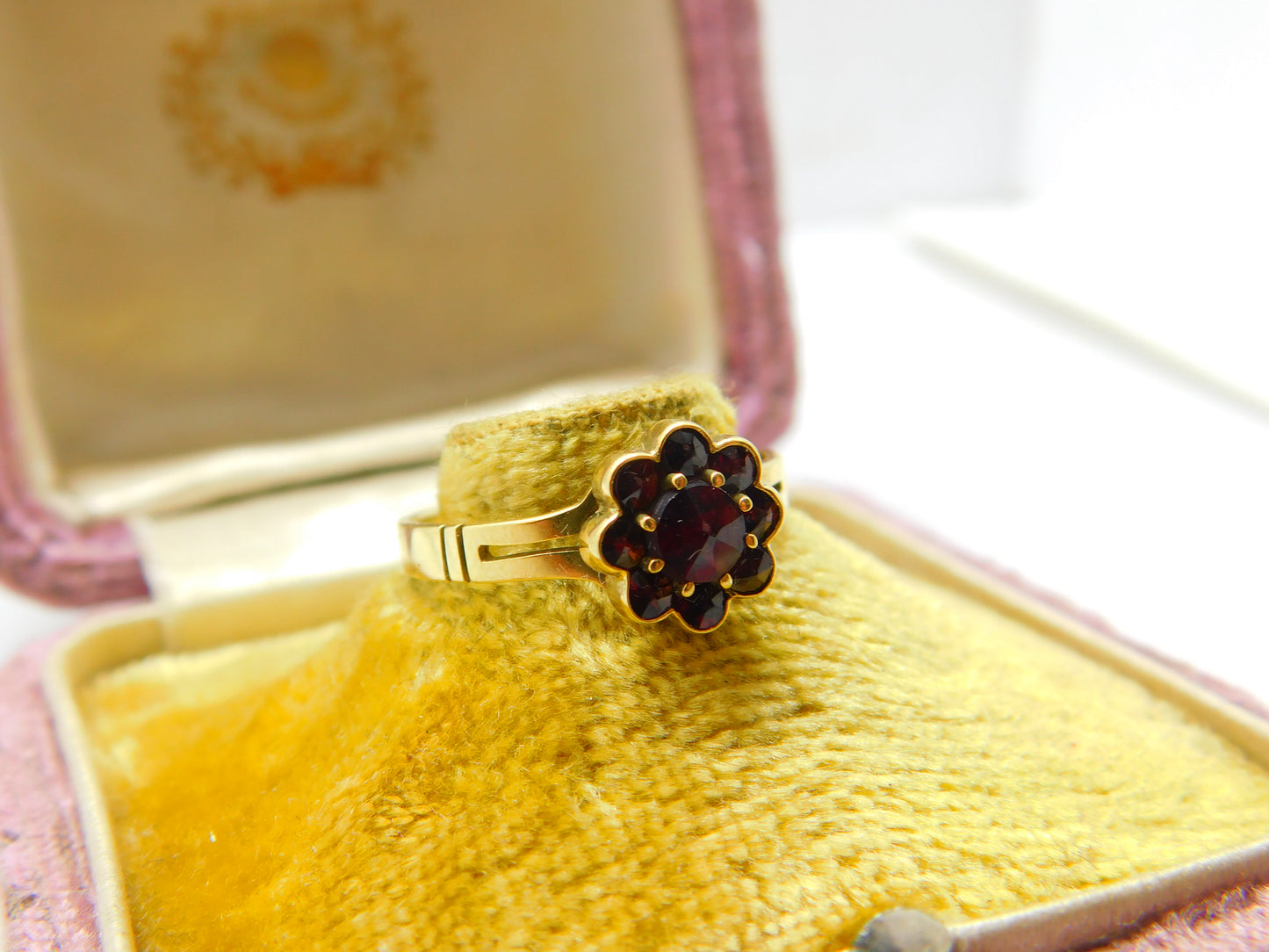 Austrian 14ct Yellow Gold & Bohemian Garnet Cluster Ring Antique c1940 Deco