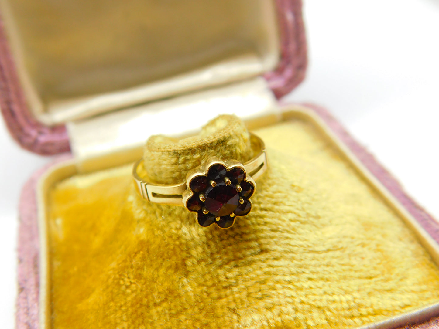 Austrian 14ct Yellow Gold & Bohemian Garnet Cluster Ring Antique c1940 Deco