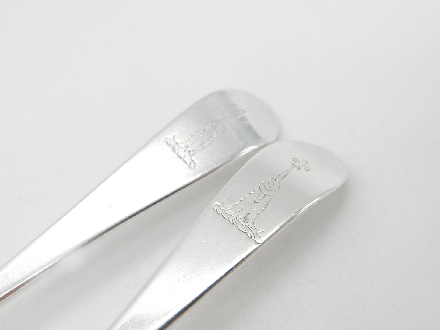 Pair Georgian Sterling Silver Hand Crest Tablespoons 1777 London William Cripps