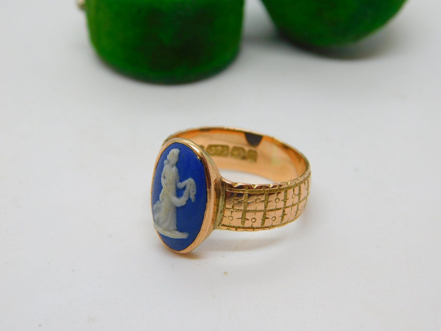 Victorian 9ct Gold Wedgwood Athena Cameo Band Ring Antique 1894 Birmingham