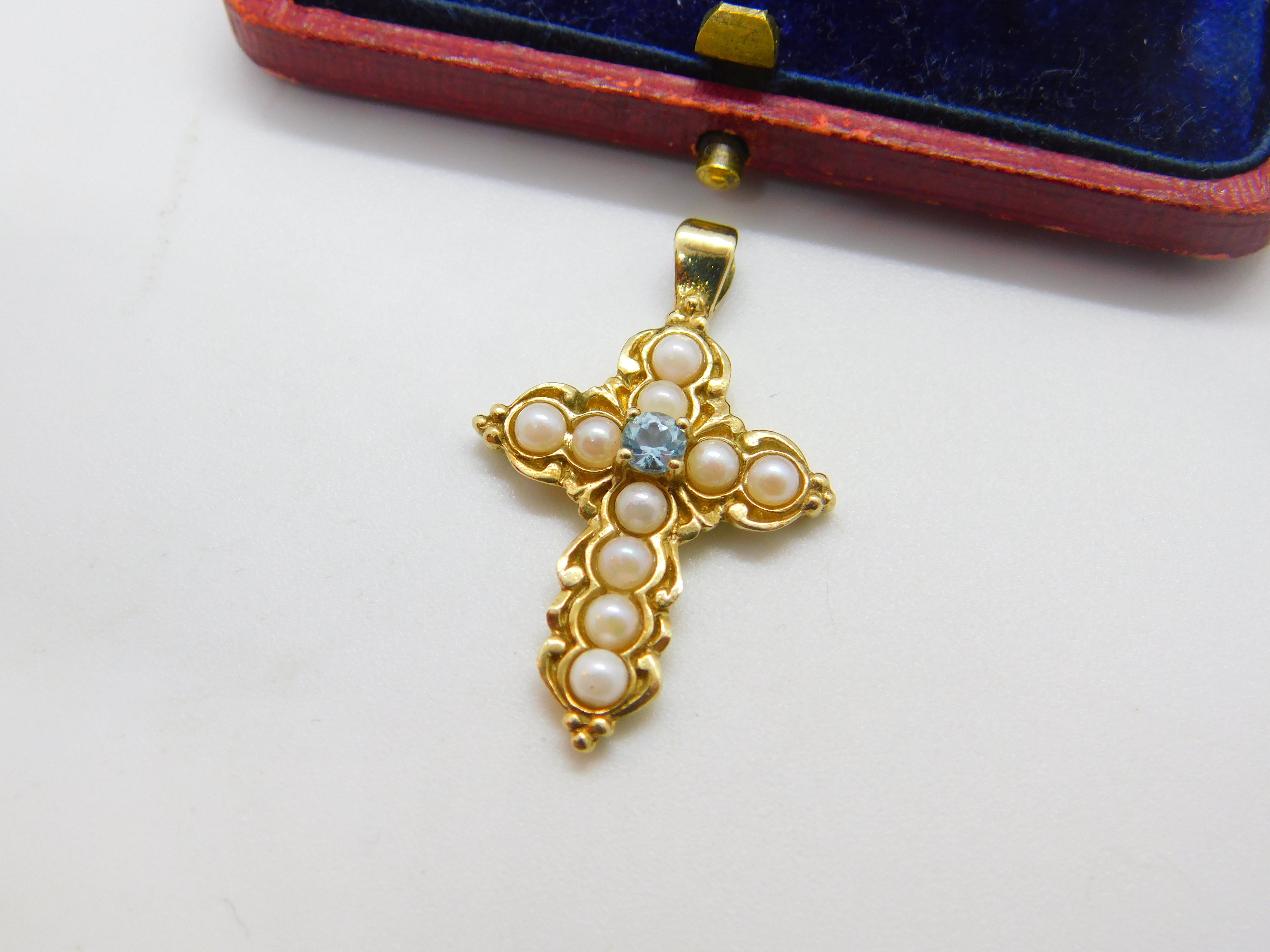 Antique 9ct gold topaz 2024 and pearl pendant